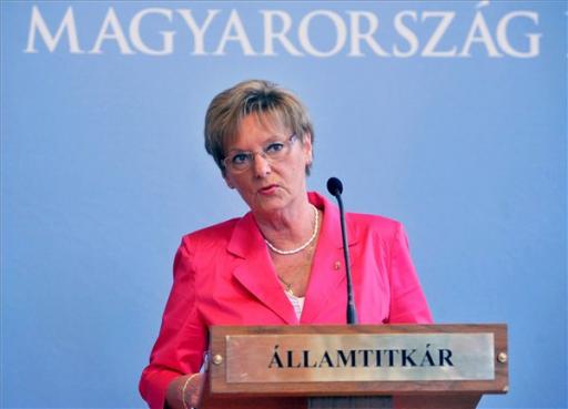 Hoffmann Rózsa: plusz ötezer férőhely teljes állami ösztöndíjakra