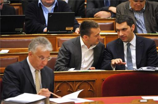 Az obstrukció a parlament rákfenéje
