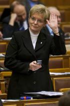 Elfogadták az új köznevelési törvényt és a jövő évi költségvetést