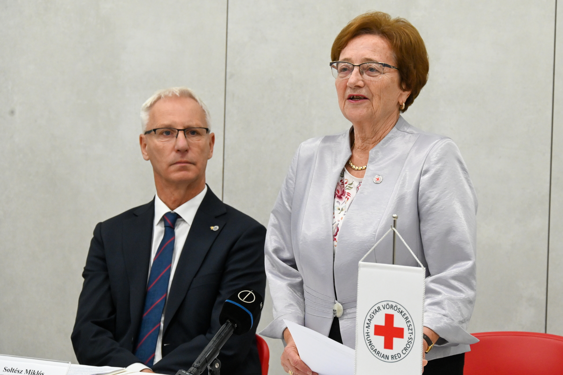soltész miklós vöröskereszt