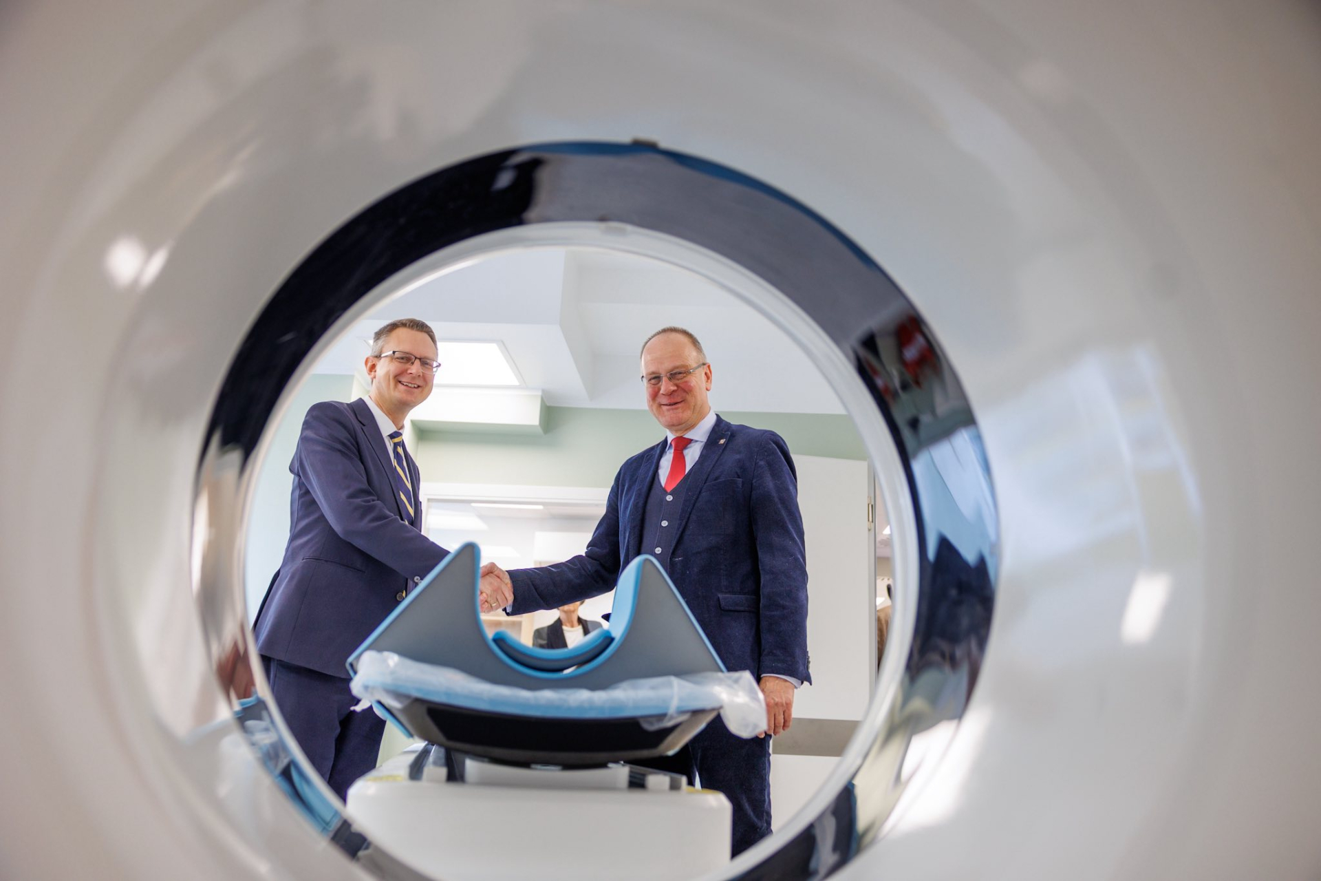 Navracsics Rétvári Ajka kórház